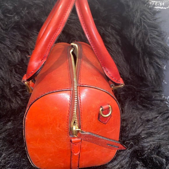 Red small leather Boston Burberry Bag - Picture 4 of 14